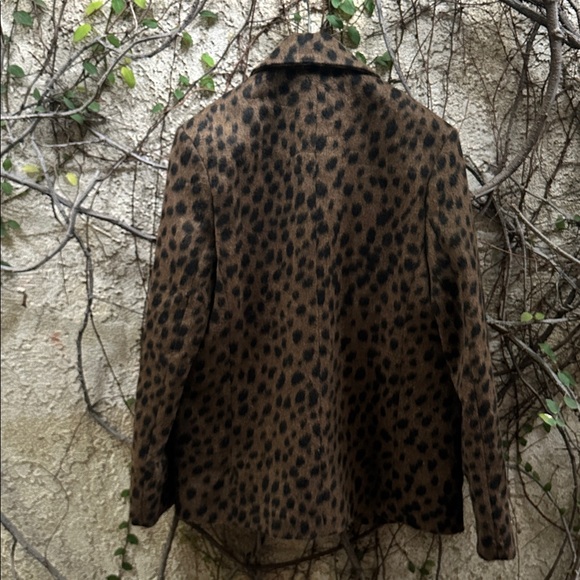 Mikuta Leo Oversized Blazer - Picture 9 of 9